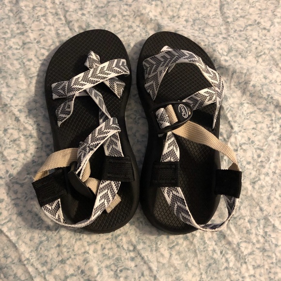 Chaco Shoes - CHACOS Black and White Chevron